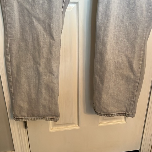Men's Relaxed Fit Jeans - Light Gray - Picture 2 of 12